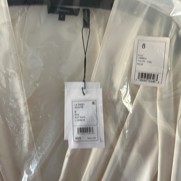 THEORY Twist Blouse in Satin NWT Size 8 - Picture 5 of 5